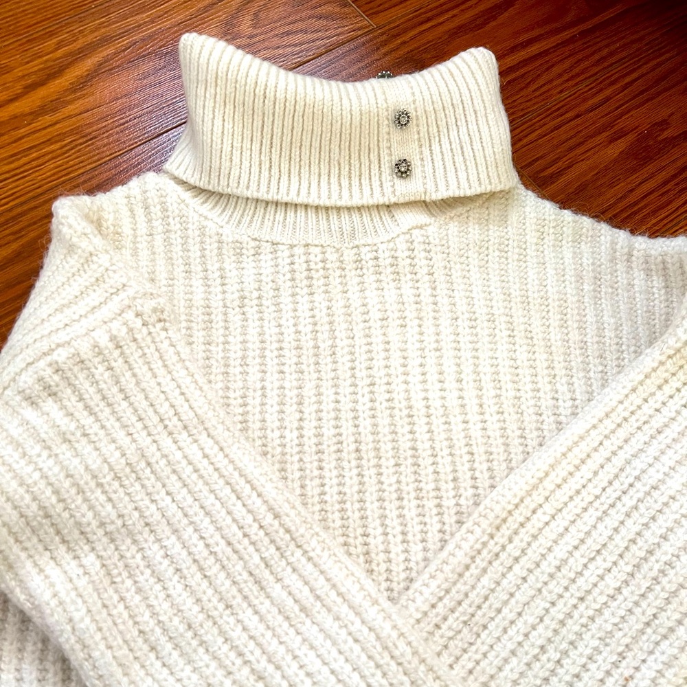 Turtleneck - Picture 2 of 3